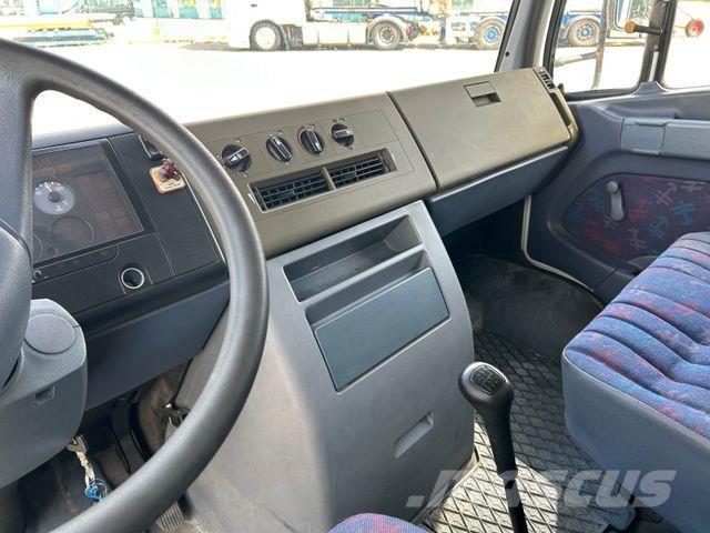 Mercedes-Benz Vario 612 D 음료 배달 트럭