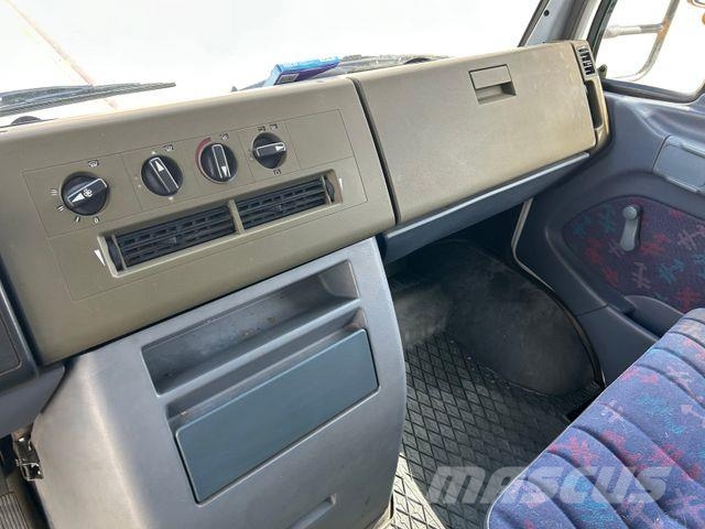 Mercedes-Benz Vario 612 D 음료 배달 트럭