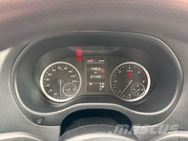 Mercedes-Benz Vito 116 CDI 7G Autom Klima Kamera AHK Navi Panel vans