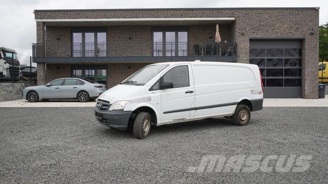 Mercedes-Benz Vito 113 CDI 4x4 Allrad Furgonetas cerradas