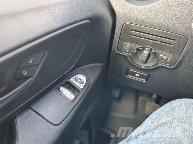 Mercedes-Benz Vito Kasten Kasten lang KAMERA NAVI TEMPO 2x vor Panel vans