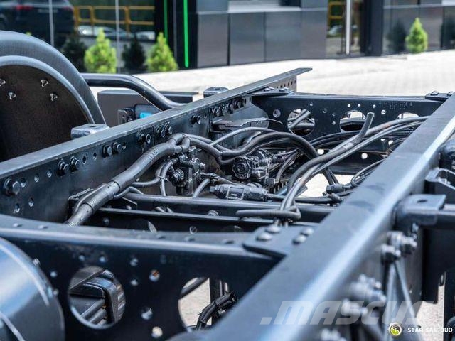 Mercedes-Benz Zetros 1833 4x4 chassis frame camper شاحنات بمقصورة وهيكل