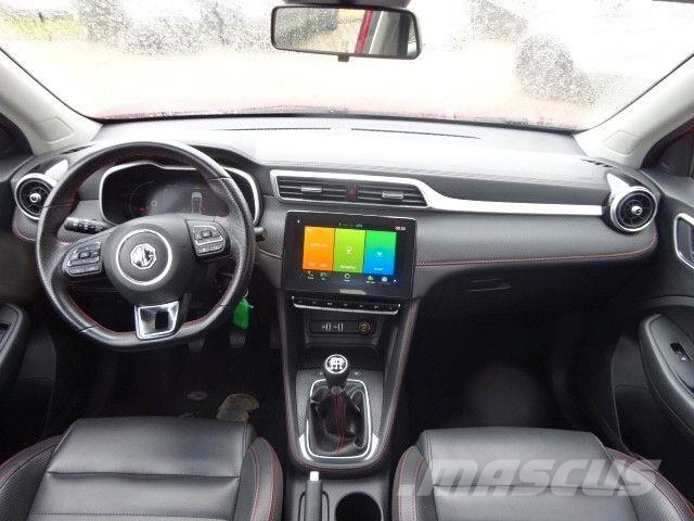 MG ZS 106PS Luxury Leder LED Klima Navi Avtomobili