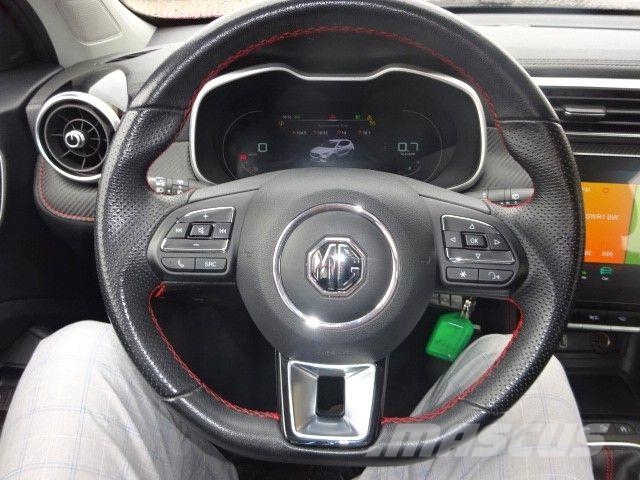 MG ZS 106PS Luxury Leder LED Klima Navi Avtomobili