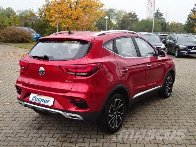 MG ZS 106PS Luxury Leder LED Klima Navi Avtomobili