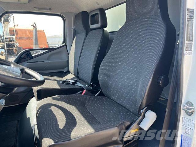 Mitsubishi Canter Fuso 7C18 Pritsche LBW LBW 1 to /3,3to Nu شاحنات بغطاء جانبي