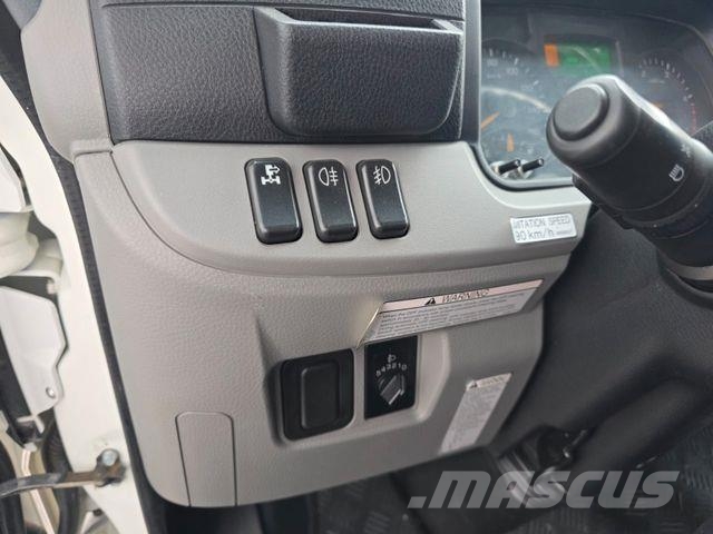 Mitsubishi Fuso Canter 7C18D DoKa 7 Sitze AHK Kipper