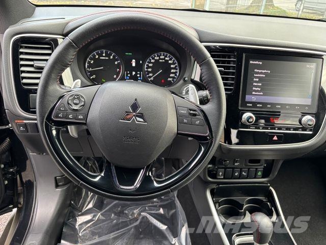 Mitsubishi Outlander Spirit+ 2WD/Leder/Automatik/AHK/34TKM Pickup/planbiler