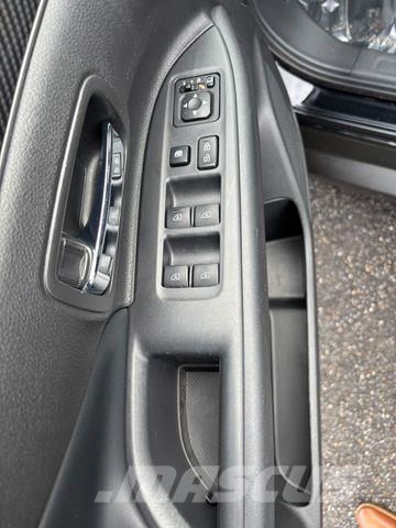 Mitsubishi Outlander Spirit+ 2WD/Leder/Automatik/AHK/34TKM Pickup/planbiler