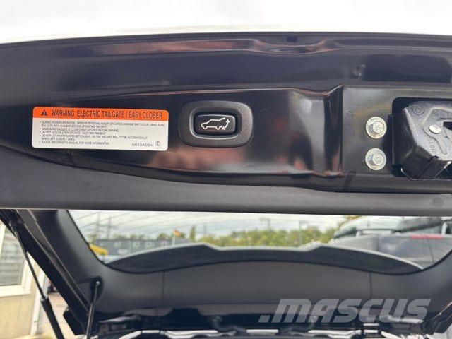Mitsubishi Outlander Spirit+ 2WD/Leder/Automatik/AHK/34TKM Pickup/planbiler