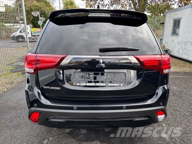 Mitsubishi Outlander Spirit+ 2WD/Leder/Automatik/AHK/34TKM Pickup/planbiler