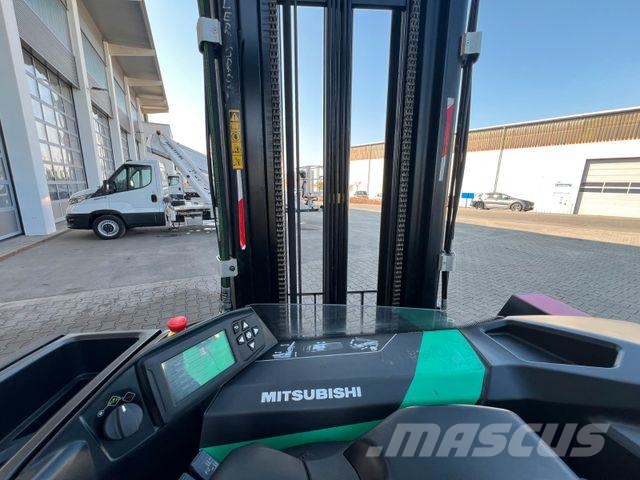 Mitsubishi RB20N2H / Triplex: 11.500mm / 2.000kg / 2022 Reach truck