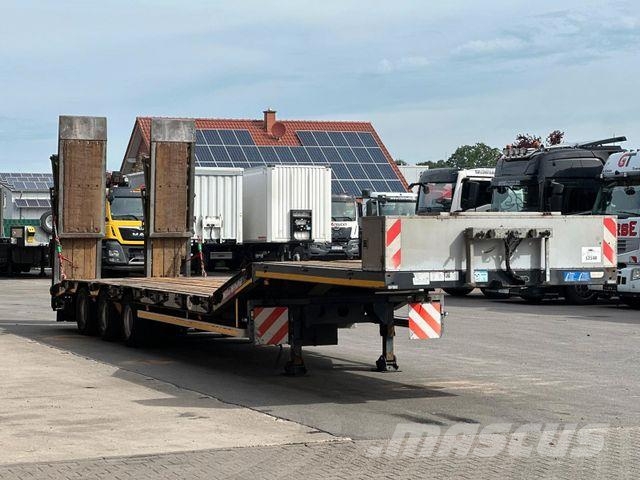 Müller-Mitteltal TS3 Profi 30,0 Tieflader mit NLA & hydr. Rampe Žemo iškrovimo puspriekabės