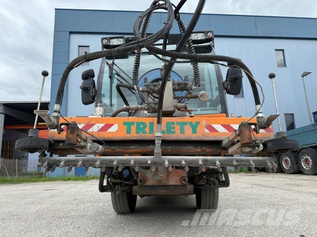 Multicar Tremo Cartier S -/Selbstfahrende Arbeitsmaschine Sweeper trucks