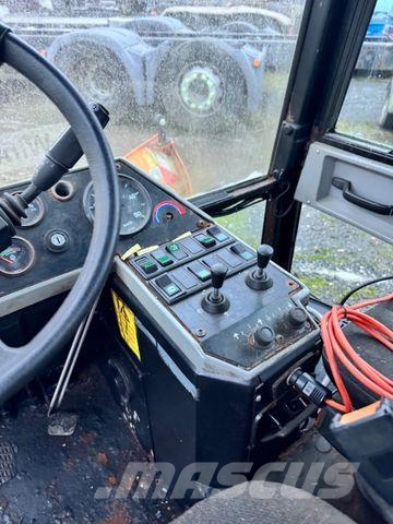 Multicar Winterdienst Iné