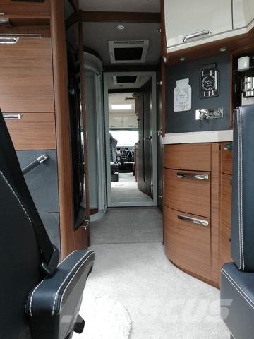 Niesmann + Bischoff Flair 880 BE 모터홈 및 카라반