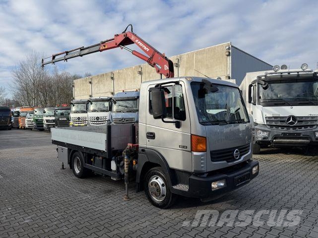 Nissan Atleon 80.14 Ferrari 561 bis 14.80 Meter Camiones plataforma