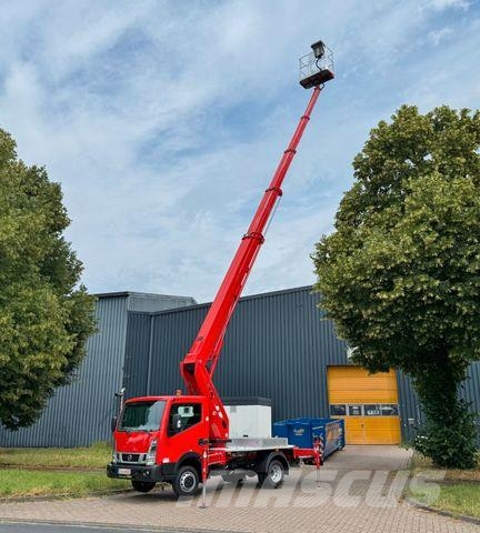 Nissan Cabstar - Ruthmann TB270 - 83 TKm Plataformas sobre camión