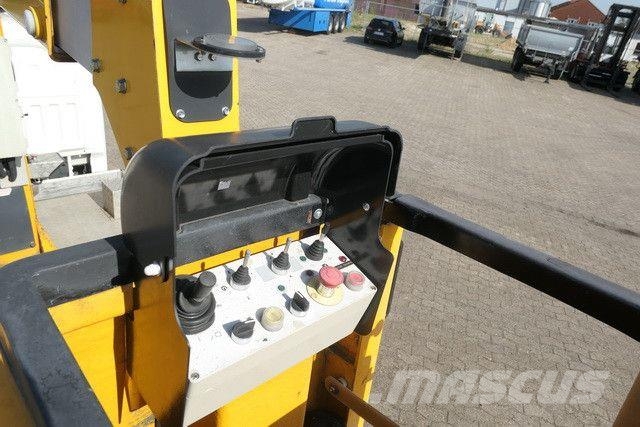 Nissan NT400 CABSTAR, 11m, Klima, 3 Sitz, Nacele cu brat articulat