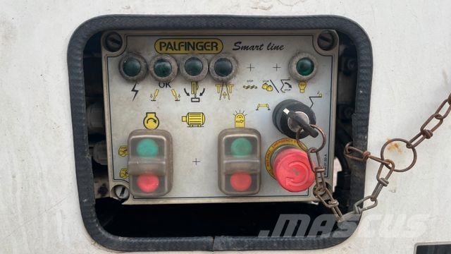 Nissan P200A-NC Palfing Hebebühne Hubarbeitsbühne 20M P Plataformas sobre camión