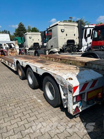 Nooteboom Tiefbett Tieflader mit 3 Lenk B Funk Fun 12tA نصف مقطورة مسطحة منخفضة