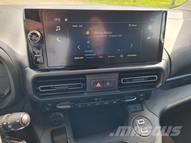 Opel Combo 1.5 DoKa XL TEMPOMAT PDC KLIMA FREISP. Изотермический фургон