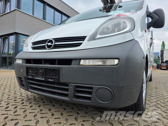 Opel Vivaro 2.5 CDTI / Versalift ET-30-NE-XS Plataformas sobre camión