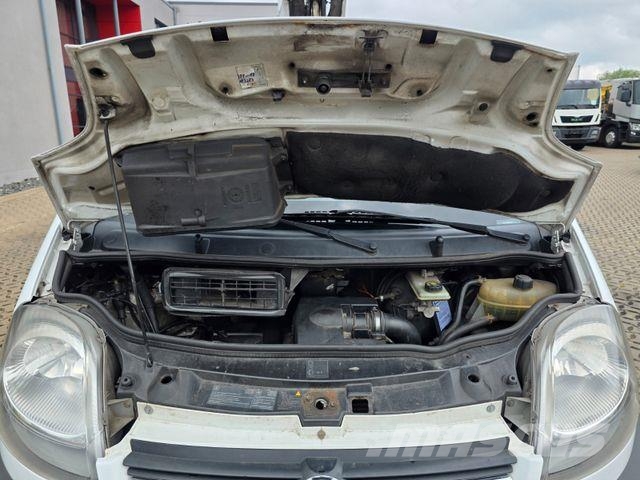 Opel Vivaro 2.5 CDTI / Versalift ET-30-NE-XS Plataformas sobre camión