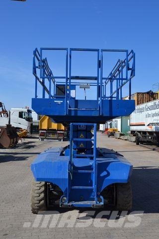 PB S151-19E 4x4 / AH 15,00 / Härtl Ehrenhain Plataformas con brazo de elevación manual