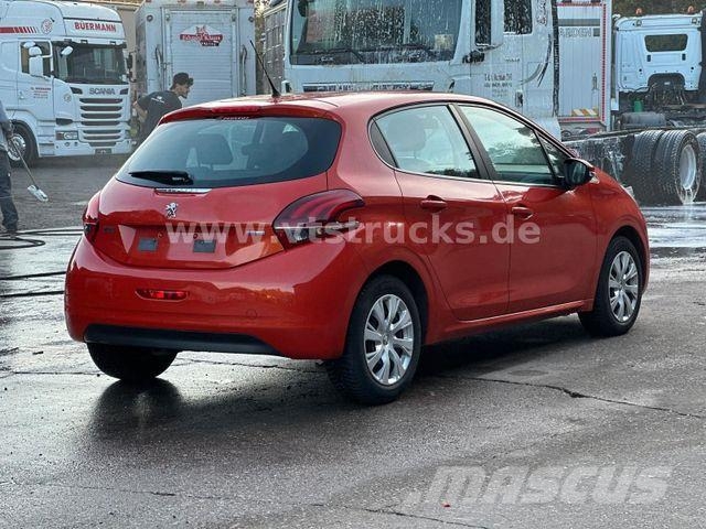 Peugeot Active 208 *Motorschaden* Samochody osobowe