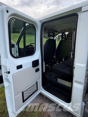 Peugeot Boxer 130 HDi Doppelkabine Пикапи