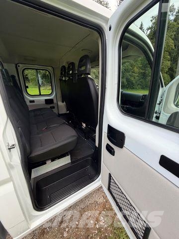 Peugeot Boxer 130 HDi Doppelkabine Пикапи