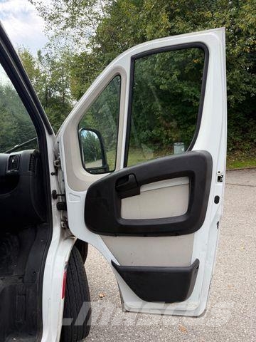 Peugeot Boxer 130 HDi Doppelkabine Pik up kamioni