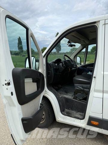 Peugeot BOXER DOKA PRITSCHE Kis teherszállító/Platós kocsi