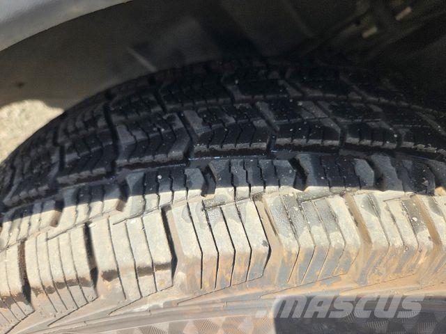 Peugeot Boxer Kasten Hochraum 435 L4H2 Premium BlueHDi 1 Furgonetas cerradas