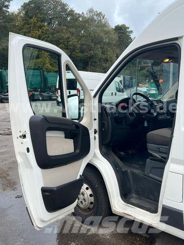 Peugeot Boxer Kasten Hochdach Pro 4x2 Lieferwagen