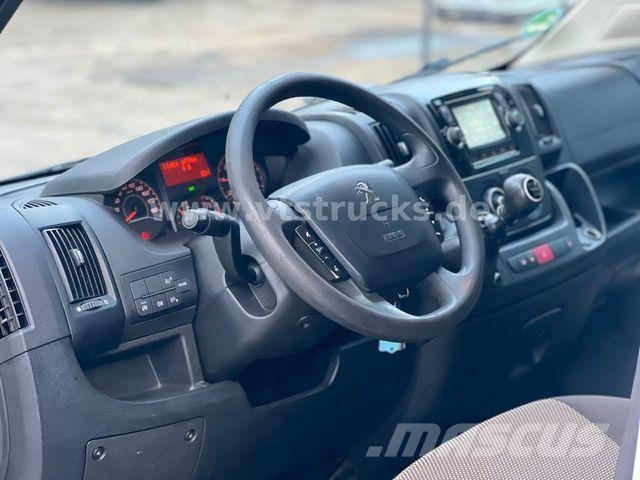 Peugeot Boxer Kasten Hochdach Pro 4x2 Lieferwagen