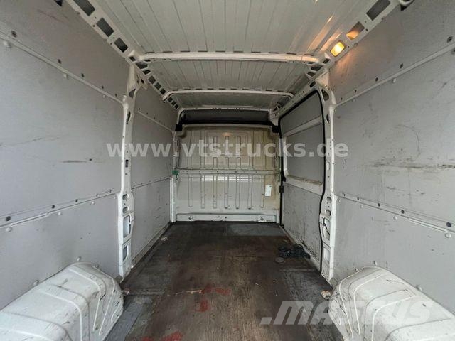 Peugeot Boxer Kasten Hochdach Pro 4x2 Lieferwagen