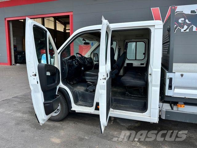 Peugeot Boxer Pritsche Doka. 435 L4 BlueHDi 165 Stop&amp;S Caja abierta/laterales abatibles