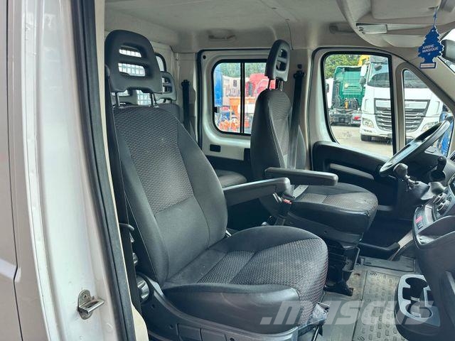 Peugeot Boxer Pritsche Doka. 435 L4 BlueHDi 165 Stop&amp;S Caja abierta/laterales abatibles