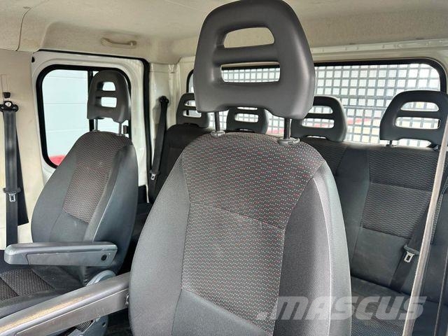 Peugeot Boxer Pritsche Doka. 435 L4 BlueHDi 165 Stop&amp;S Caja abierta/laterales abatibles