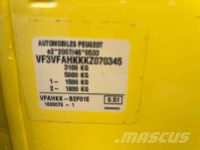 Peugeot Expert Box Pro L3/2.0 Blue HDI/AC/EU6d-Temp Kaubikud