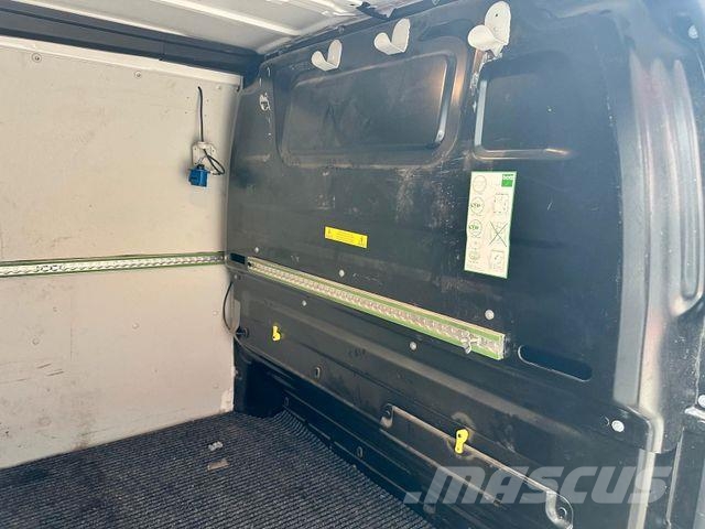 Peugeot Expert Kasten Premium L3 شاحنة مقفلة