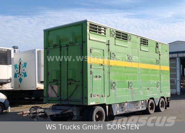 Pezzaioli 2 Stock RBA31F ausfahrbares Dach Viehanhänger Livestock transport