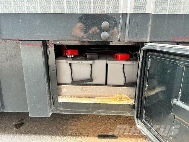 Pezzaioli *NEU* 3.Achs Doppelstock/Hubdach/Tränke/Rampe Livestock transport