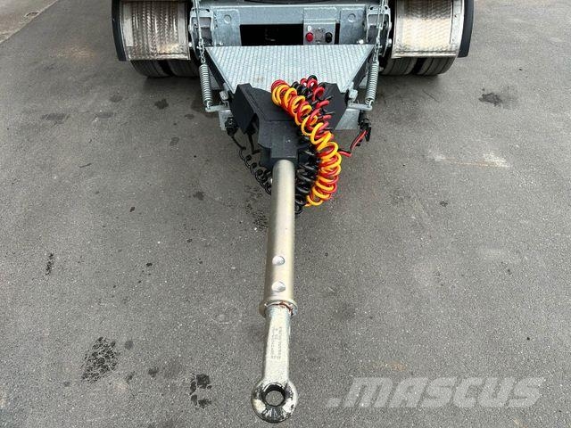 Pezzaioli *NEU* 3.Achs Doppelstock/Hubdach/Tränke/Rampe Livestock transport