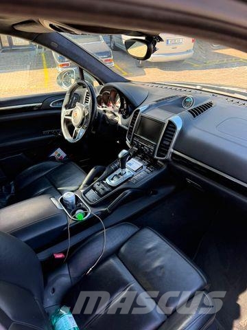 Porsche Cayenne S Diesel 4,2 Pano Chrono 238 Tkm Bestelwagens met open laadbak