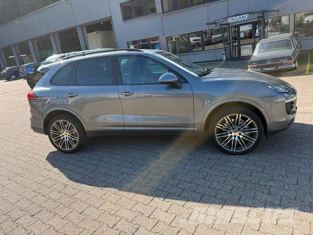 Porsche Cayenne S Diesel 4,2 Pano Chrono 238 Tkm Bestelwagens met open laadbak