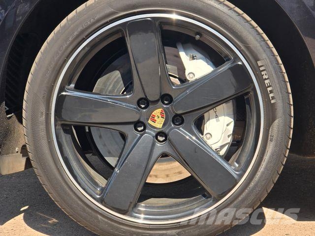 Porsche MACAN TURBO * SPORT-CHRONO * 21 ZOLL * ALLRAD شاحنات خفيفة/مفصلية الجوانب