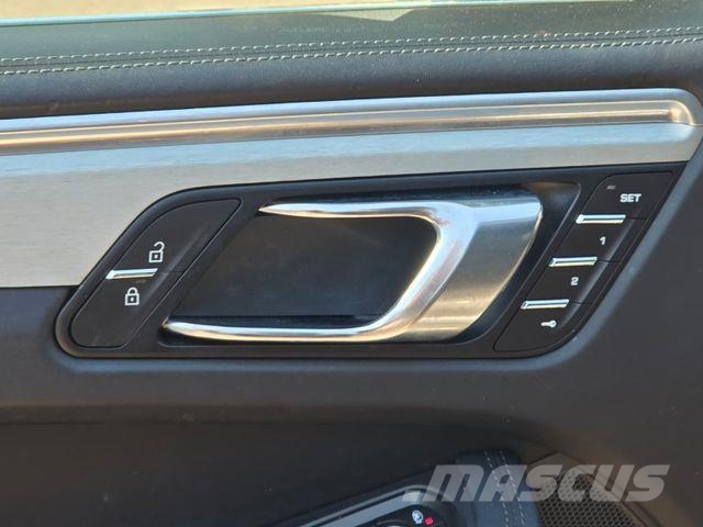 Porsche MACAN TURBO * SPORT-CHRONO * 21 ZOLL * ALLRAD شاحنات خفيفة/مفصلية الجوانب
